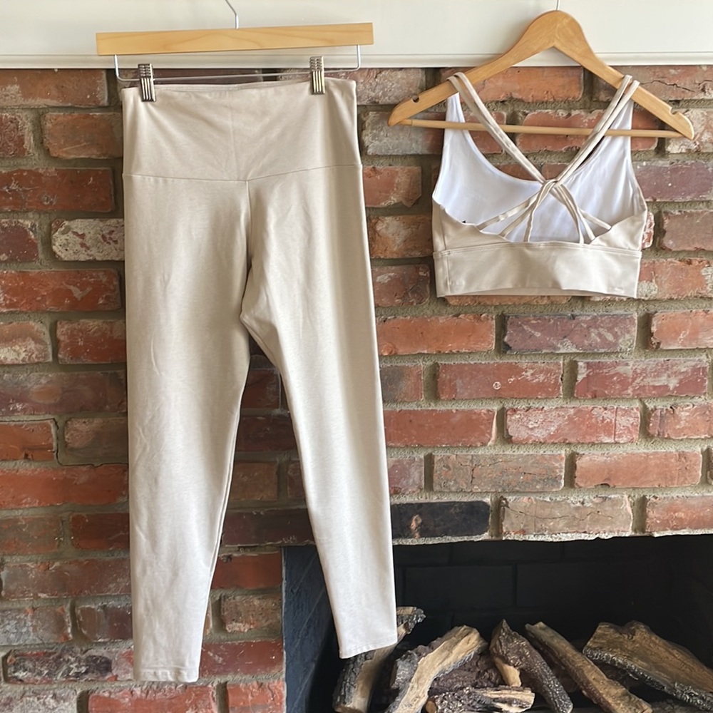 NWOT Onzie Set 🧘🏻‍♀️ Eco Luxe Leggings and Bra - S/M - Picture 3 of 7